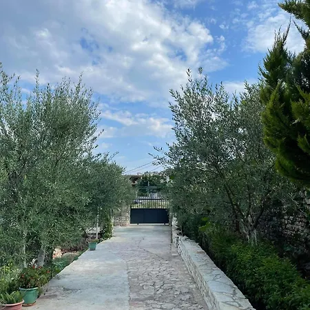 Anna Dom wakacyjny Saranda